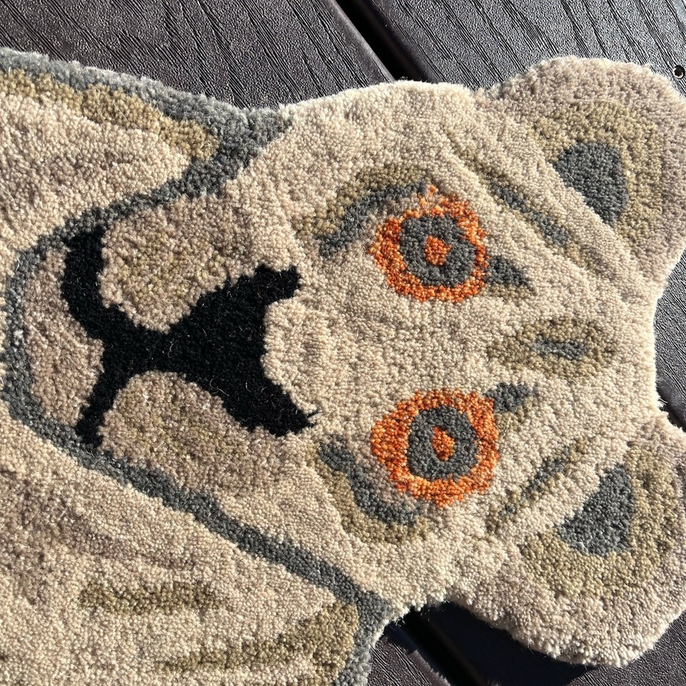 Lion Oushak Rug - Picture 4 of 6